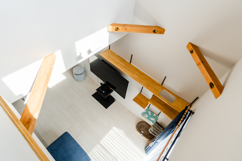 吹抜けのある立体的なLDK