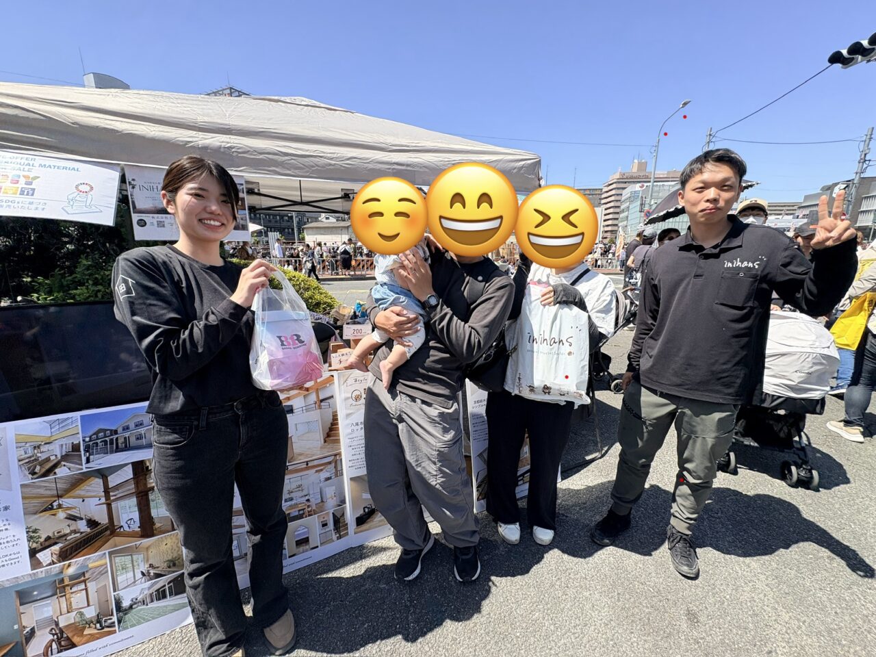 東大阪市民ふれあい祭りでお施主様とイニハンススタッフが交流している様子